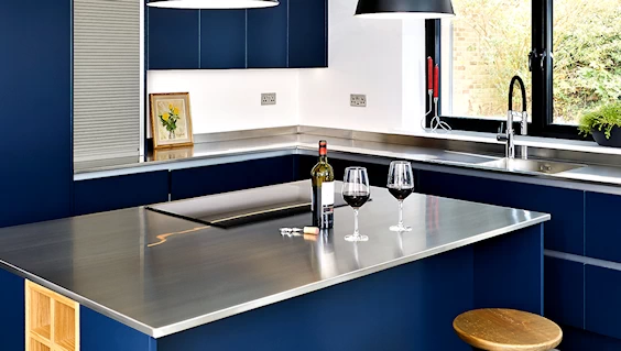 Top 6 Benefits of Stainless Steel WorktopsTop 6 Benefits of Stainless Steel Worktops